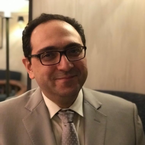 تصویر دکتر بابک ثابتی